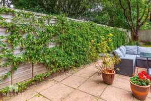 Photo 27- click for photo gallery